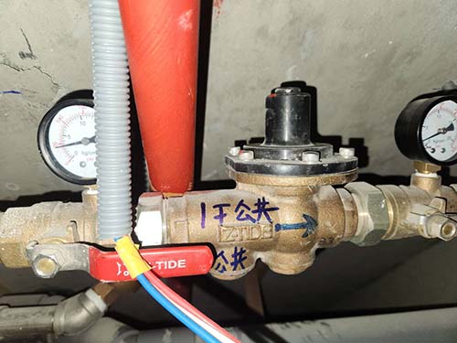 林口水電行-林口 文化二路減壓伐 因洗水塔空氣堵住 排空氣