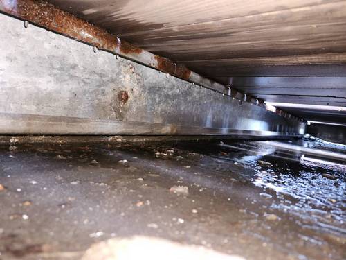 康定路拆高架木板 抽積水 切割打槽 做排溝