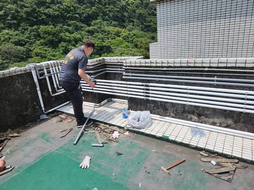 汐止配冷水管明管