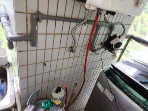 汐止配冷水管明管
