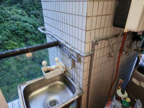 汐止配冷水管明管