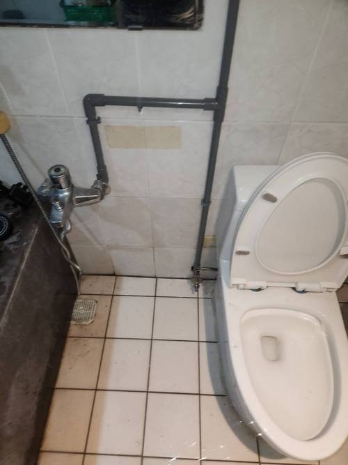 汐止配冷水管明管