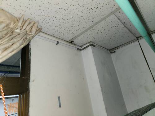北投中和街配冷熱水管明管