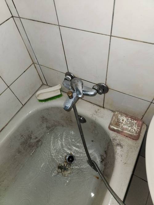 淡水換淋浴龍頭