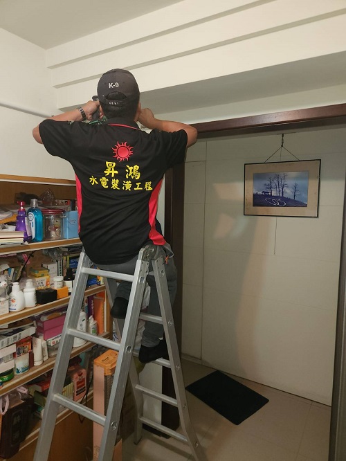 �j�w�Ϥ��q����-�N�����ަw�ˬI�u