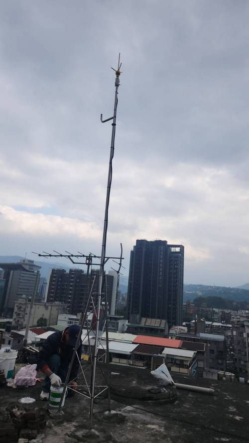 士林做避雷針