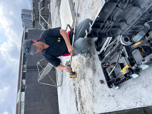 民生東路做避雷針