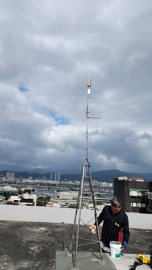 龍潭做避雷針
