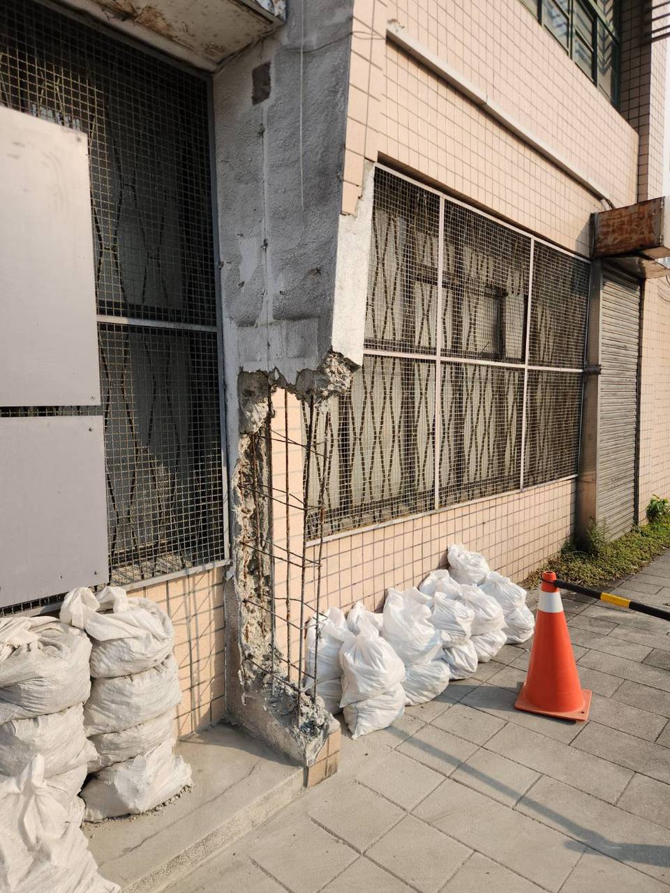 ���s�_���~��