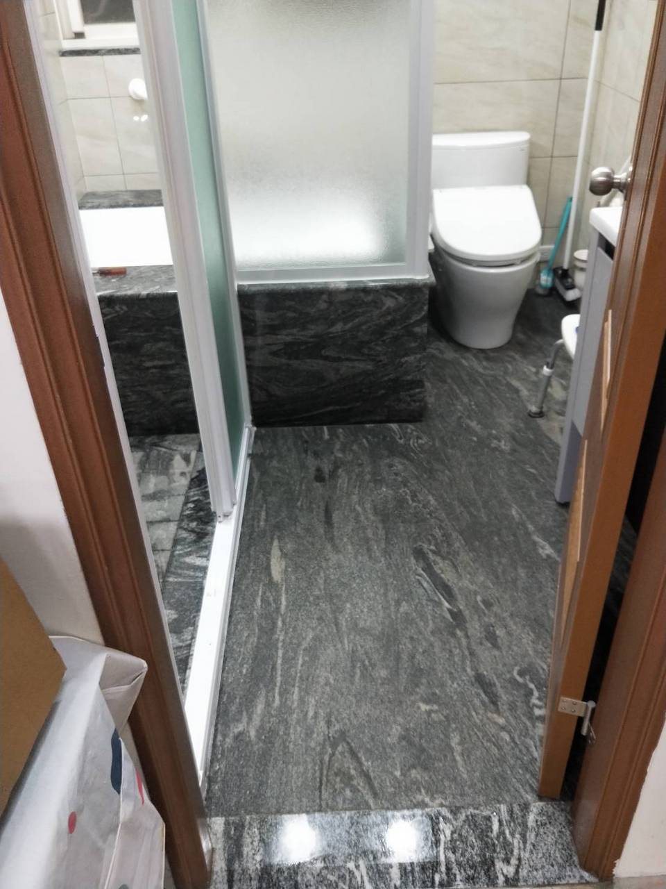 ����׳�, �D�Ǿ��