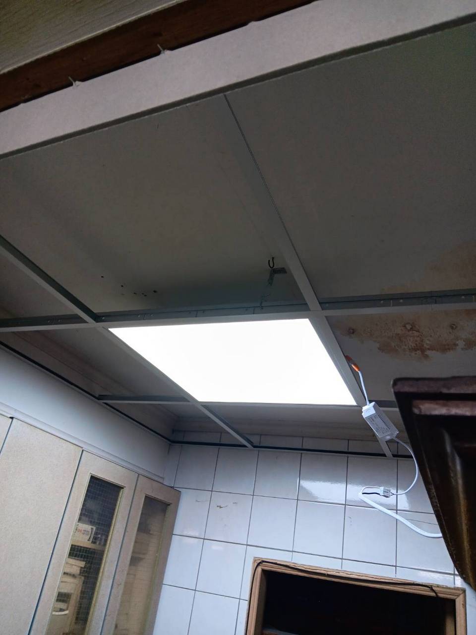 �x�_�����s�ϻ����[�Ѫ�O���C�I�u